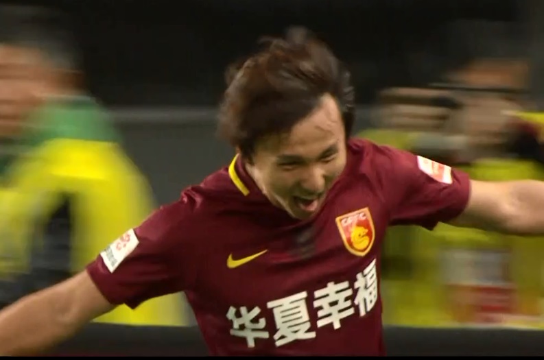 休息归来爵士重新找到状态一度追平比分，不过鹈鹕及时止血并回敬12-5的攻势重新确立起领先，也正是这波攻势帮助鹈鹕一直掌控比赛确保领先，最后时刻面对爵士的猛攻，英格拉姆和墨菲命中两记关键三分守住胜利。